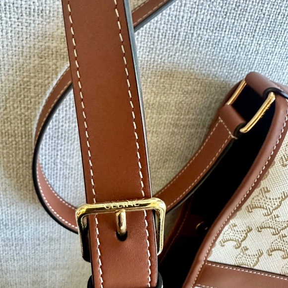 CELINE Triomphe Canvas Bucket Shoulder Bag Winter White - Picture 7 of 9